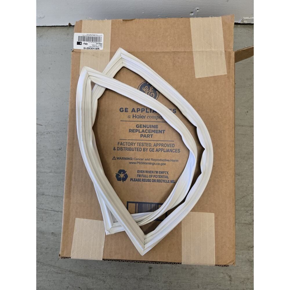WR14X30219 GE Appliances FREEZER DOOR GASKET WHITE Genuine Replacement Part